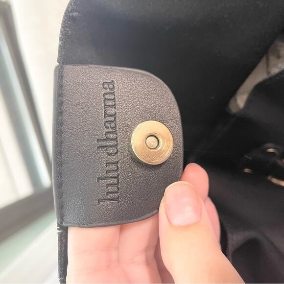 Lulu Dharma Womens Leather Tasseled Shoulder Handbag Bucket Bag Black One Size - Picture 14 of 16